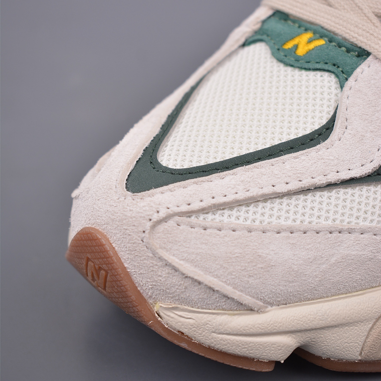 Ténis New Balance NB 9060 - Vermelho-Castanho - 36 a 45  17