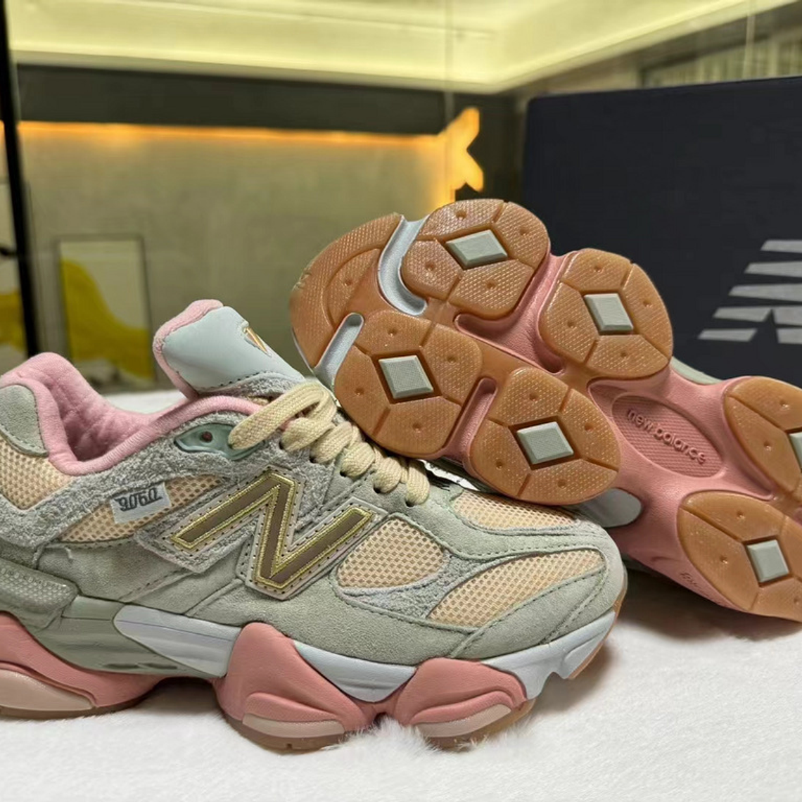 Ténis New Balance NB 9060 - 36 a 45  9