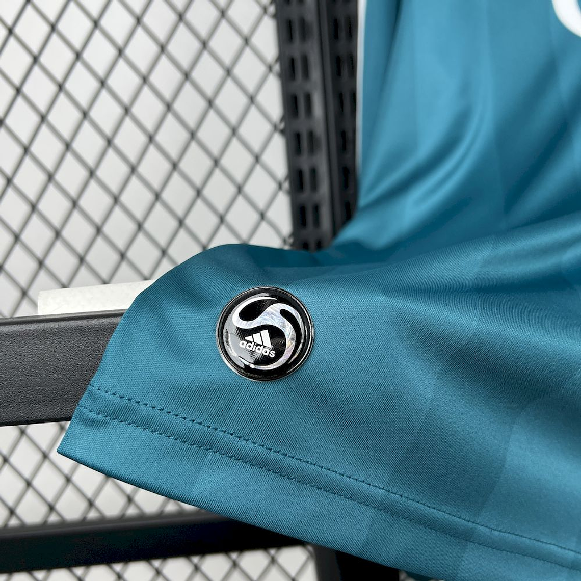 Camisola Retro de manga longa do Liverpool da temporada 2008/09 5