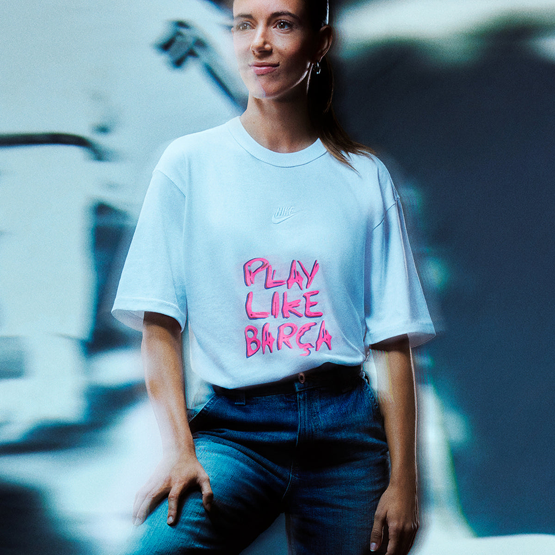 T-shirt Casual Nike - PLAY LIKE BARÇA - Branca/Preta - S a 2XL 4