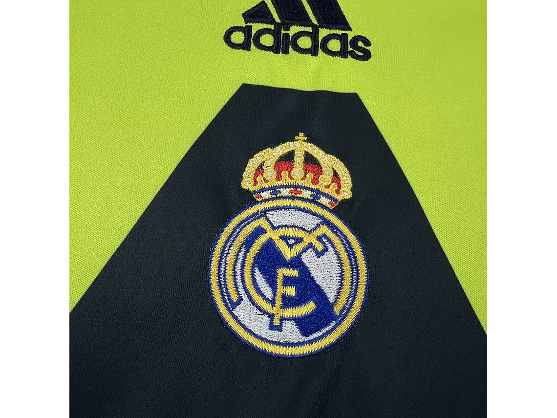 Real Madrid 1999/00 Retro Goalkeeper Long Sleeve Shirt, Size S (2XL) 4