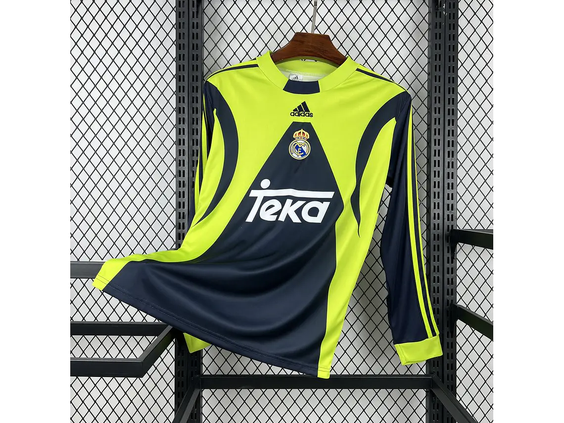 Real Madrid 1999/00 Retro Goalkeeper Long Sleeve Shirt, Size S (2XL) 1