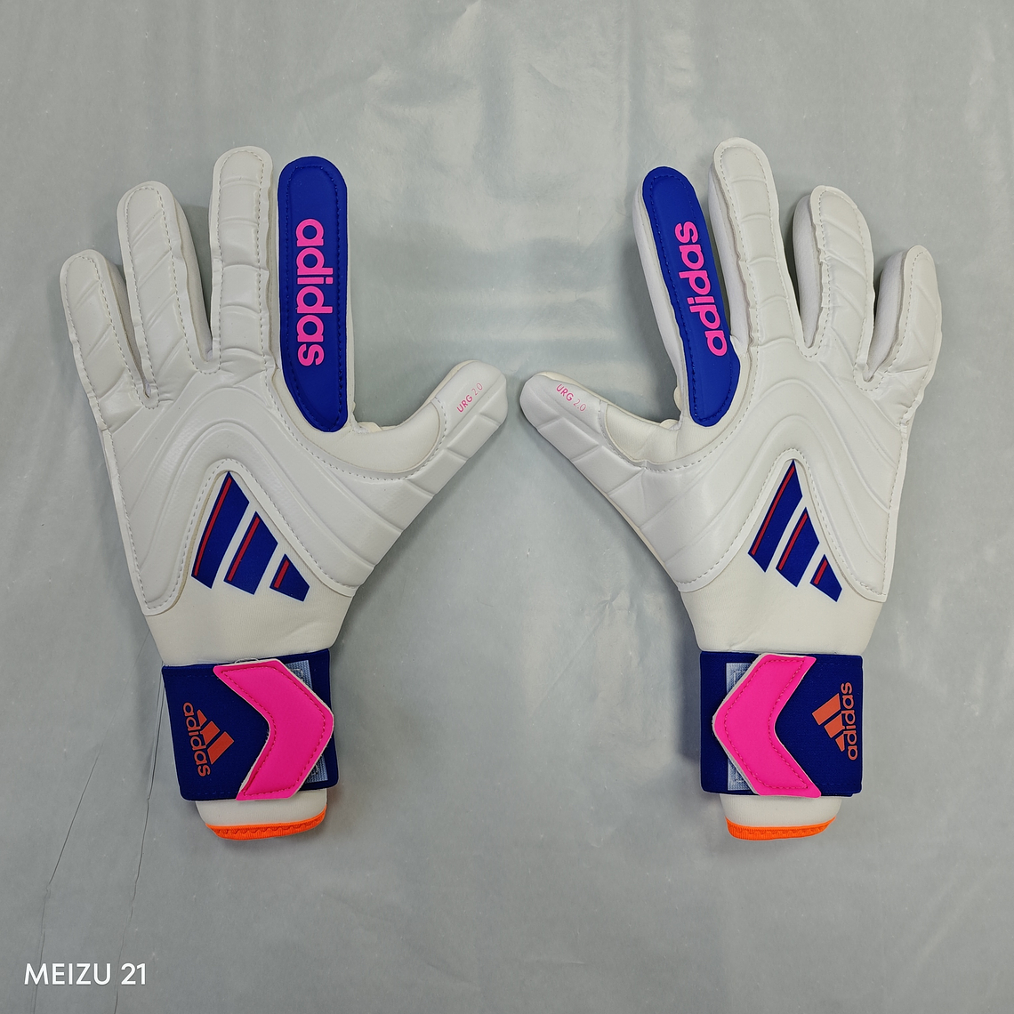 Luvas adidas Copa Pro - Grip URG 2.0 | Aderência Superior | Branco/Azul/Rosa 2