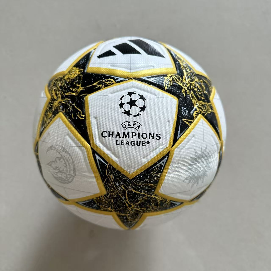 Official Adidas Champions League 2025/26 Ball - Size 5 4