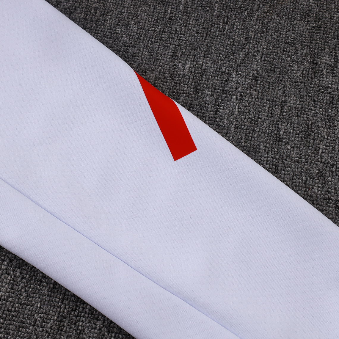 Arsenal 25/26 Tracksuit with Hood, Sizes S to 2XL 33