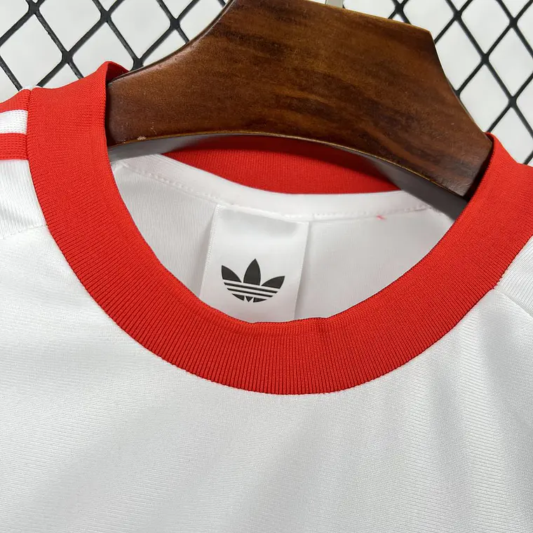 Camisola Liverpool 2026/27 Originals Terrace Icons  6