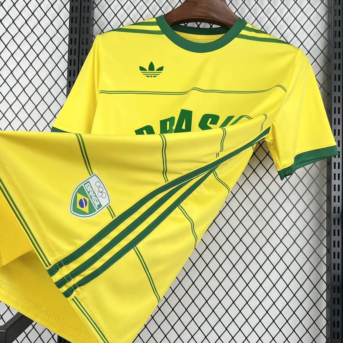 Maillot domicile rétro Brésil 1984 - Tailles S à XXL 3