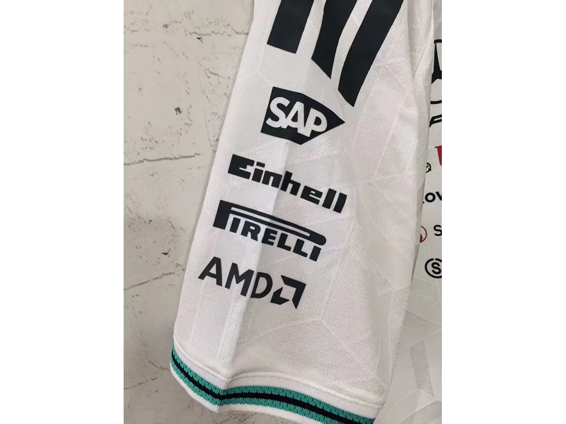 Polo Mercedes F1 2026 - Edição Oficial da Equipa 4