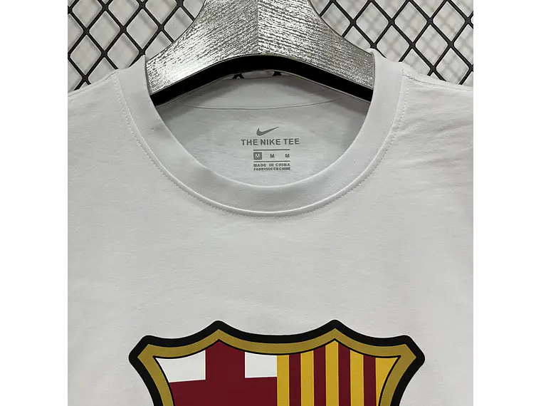 T-shirt Casual Nike Barcelona - Estilo e Paixão Culé  8