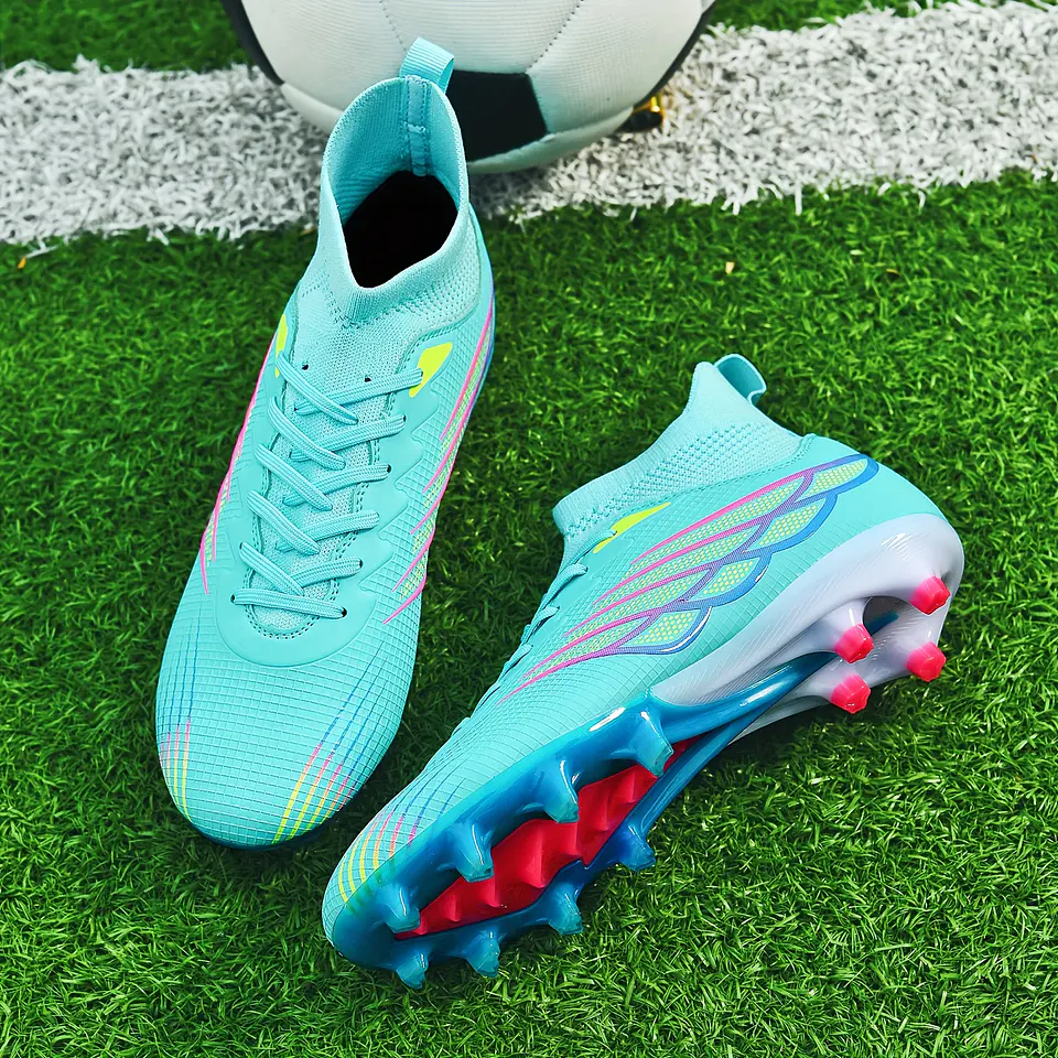 Botas de Futebol Masculinas de Alta Qualidade com Cabedal Sem Costura, Novos Tênis para Gramado Externo, Antiderrapantes, Resistentes ao Desgaste, Oferecem Super Aderência, Protege... 15
