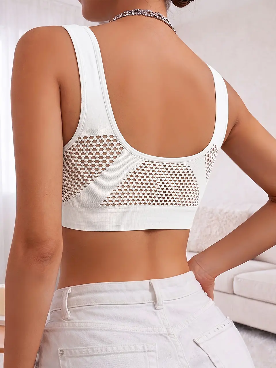 Conjunto de 5 sutiãs desportivos femininos, regatas desportivas de ioga com suporte leve, sem bojo, malha vazada, tecido respirável vazado de secagem rápida, roupa íntima diária sem... 5