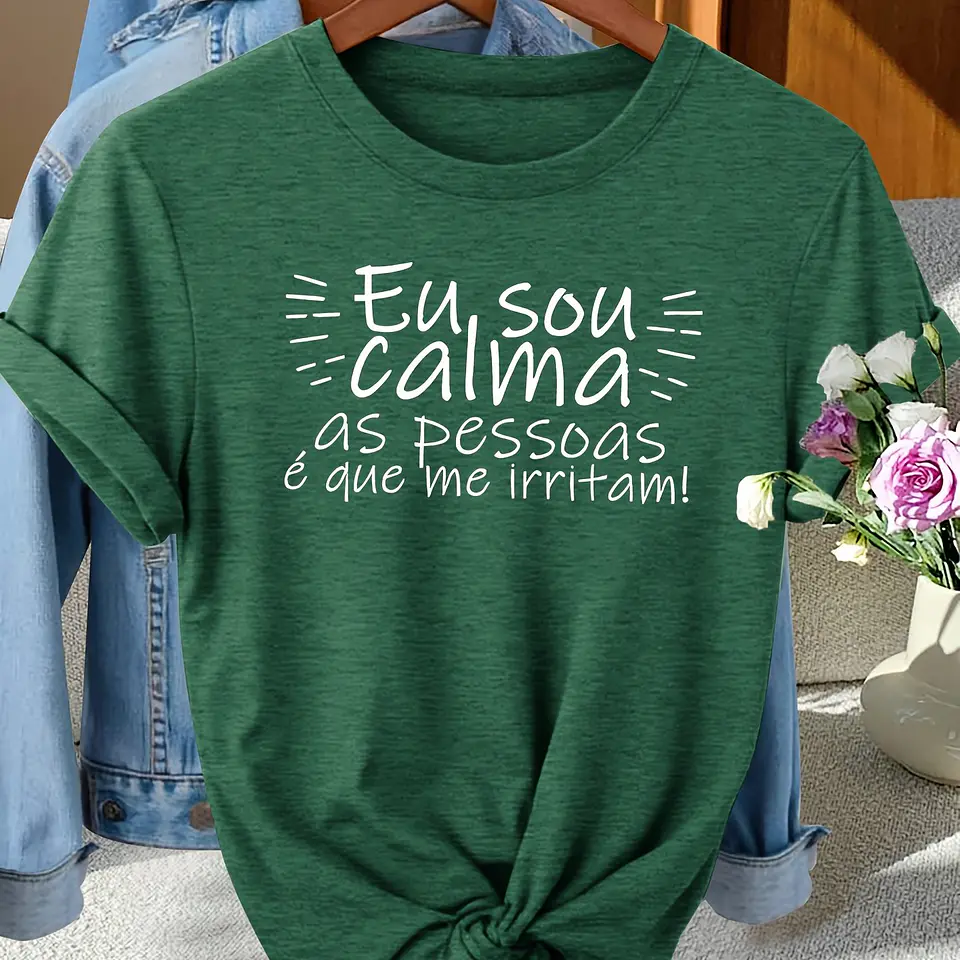 T-shirt elegante de manga curta com gola redonda, ideal para presentes de moda feminina, com estampados divertidos em português, perfeita para fotografia de moda, deslocações, féri... 3