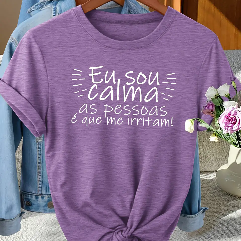 T-shirt elegante de manga curta com gola redonda, ideal para presentes de moda feminina, com estampados divertidos em português, perfeita para fotografia de moda, deslocações, féri... 6