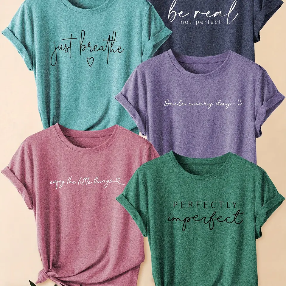 Conjunto 5 T-shirts Femininas | Preto e Branco com Estampas Retro Modernas  4