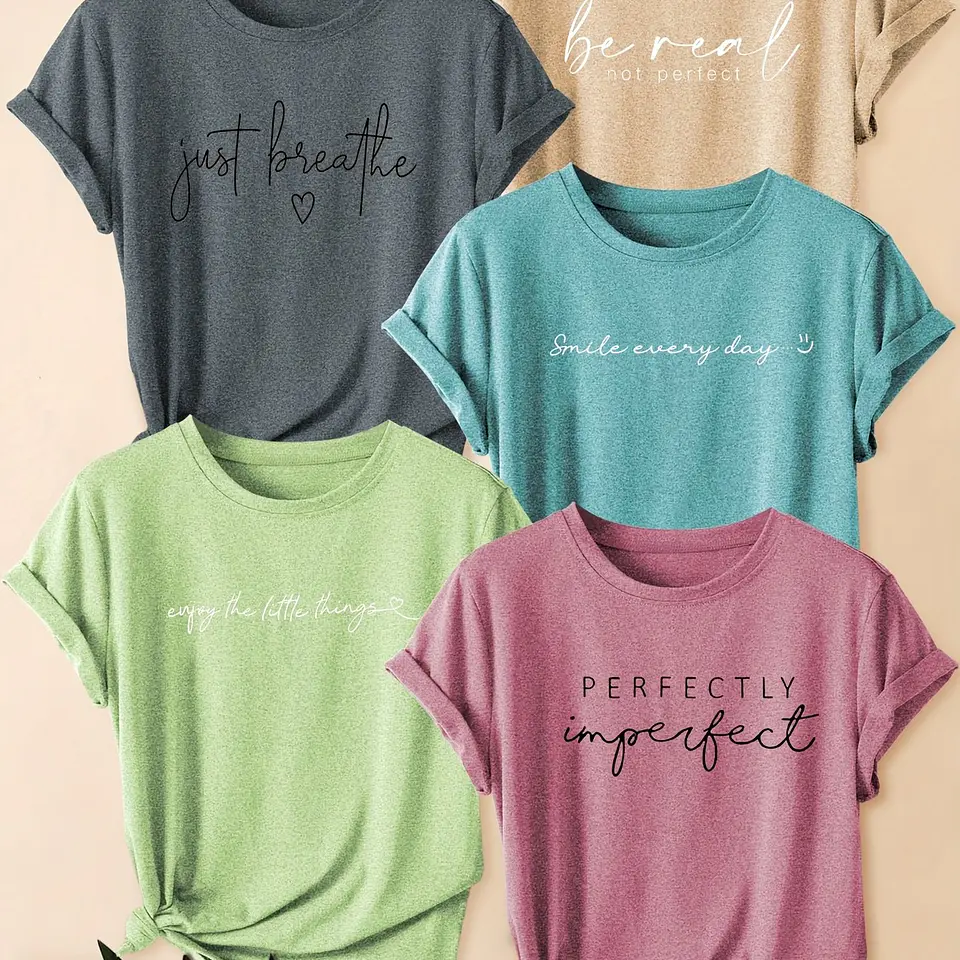 Conjunto 5 T-shirts Femininas | Preto e Branco com Estampas Retro Modernas  6