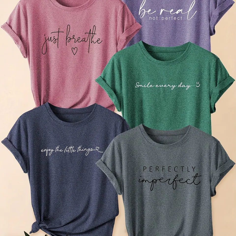 Conjunto 5 T-shirts Femininas | Preto e Branco com Estampas Retro Modernas  7