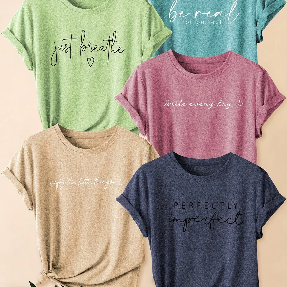 Conjunto 5 T-shirts Femininas | Preto e Branco com Estampas Retro Modernas  9