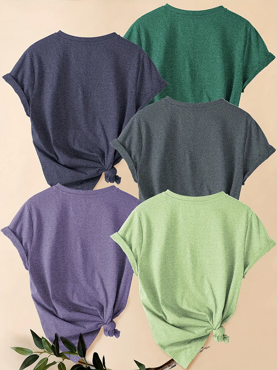 Conjunto 5 T-shirts Femininas | Preto e Branco com Estampas Retro Modernas  10