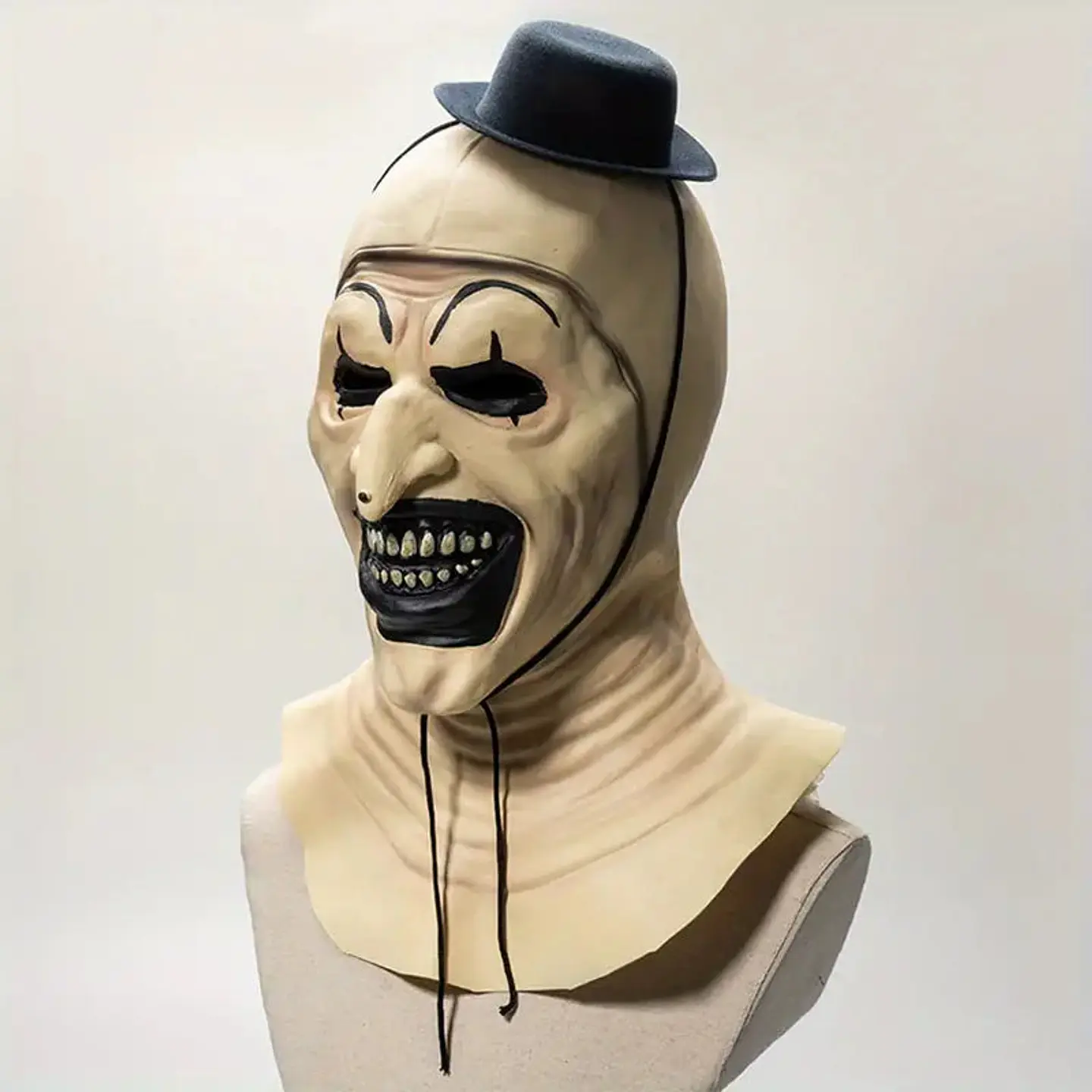 Carnival of Shadows: Halloween Cosplay Clown Mask 5