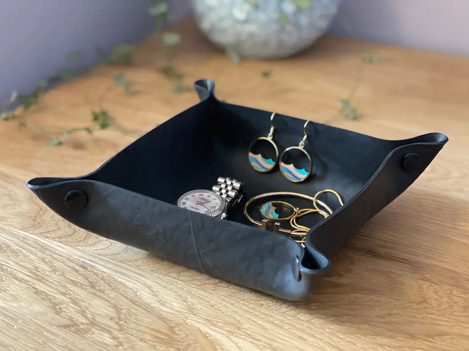 Upcycled Rubber Trinket Tray 4
