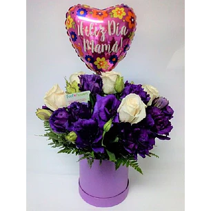 Caja lisianthus y rosas con globo mamá