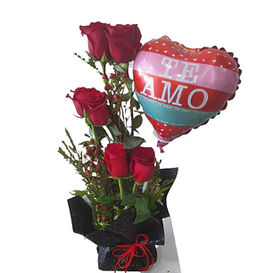 6 rosas en base más globo metálico | Transmite Cariño y Amor