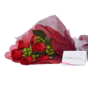 Ramo de 6 rosas con hipericum | Regala una Sonrisa 