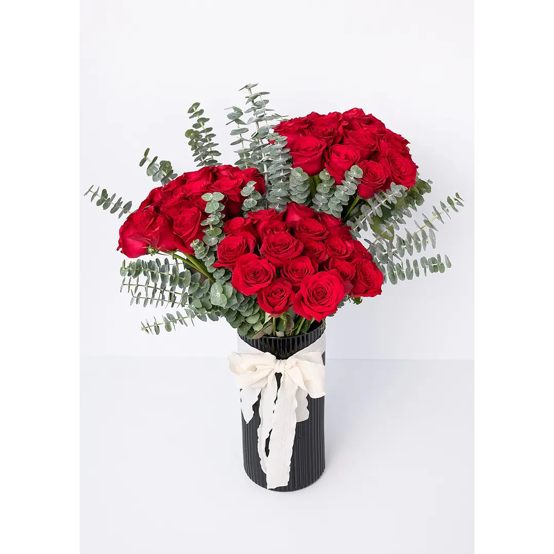 Florero 30 Rosas y Eucalipto dólar  1