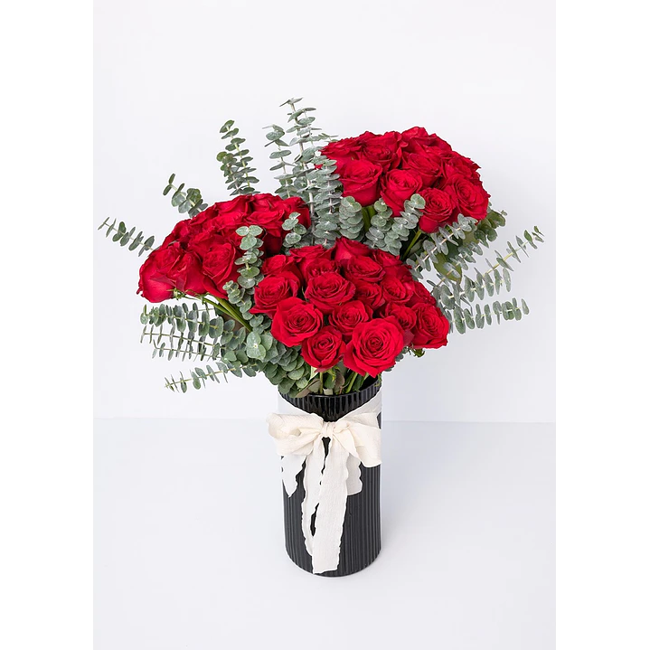 Florero 30 Rosas y Eucalipto dólar  1