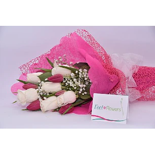 Ramo de rosas y tulipanes