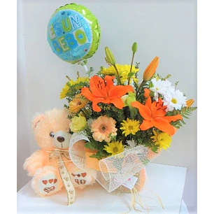 Arreglo mixto con peluche y globo