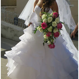 Ramo Novia en Cascada