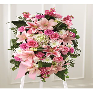 Corona de flores en atril