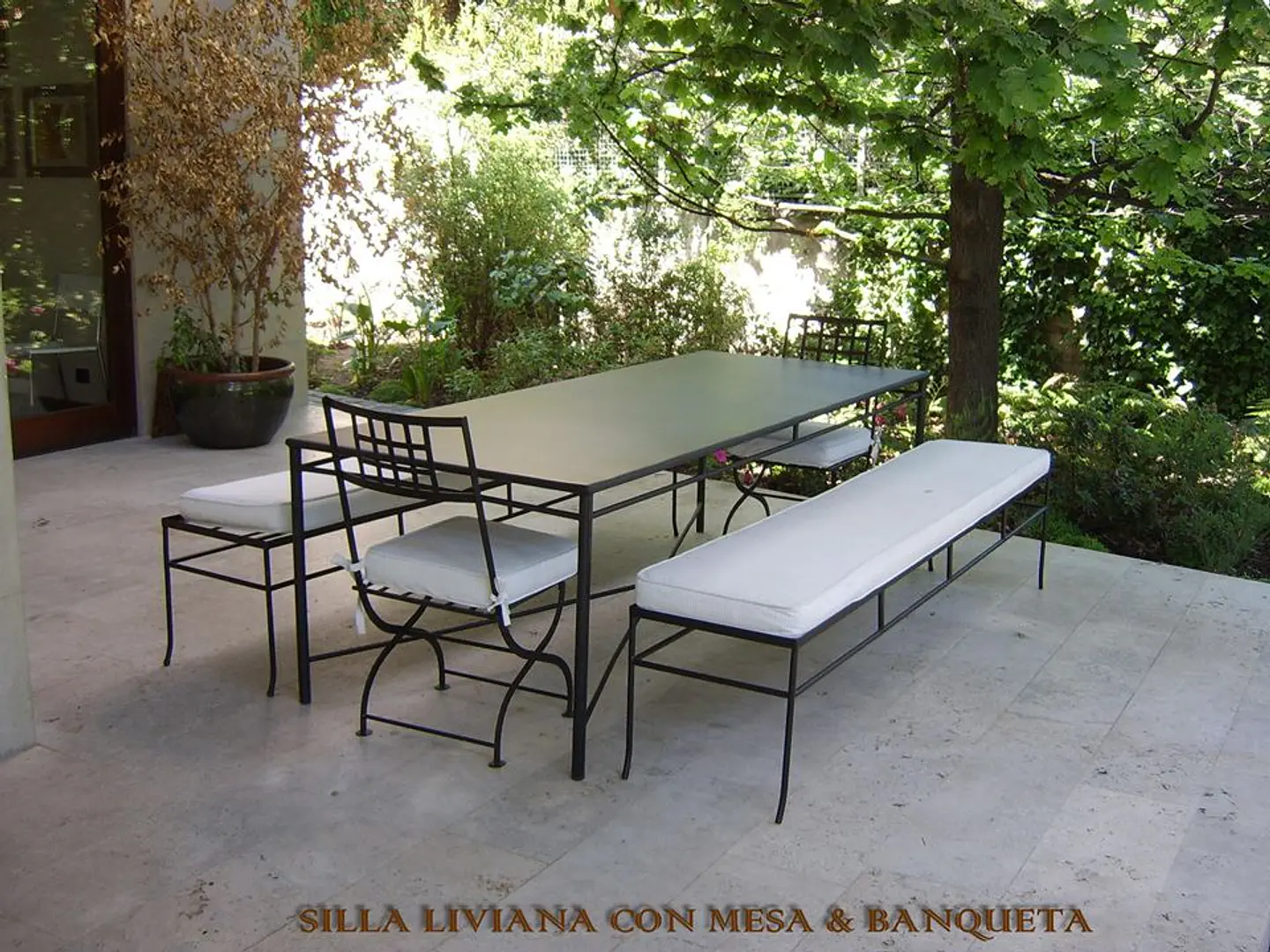 Mesa de Comedor de Terraza Liviana 1