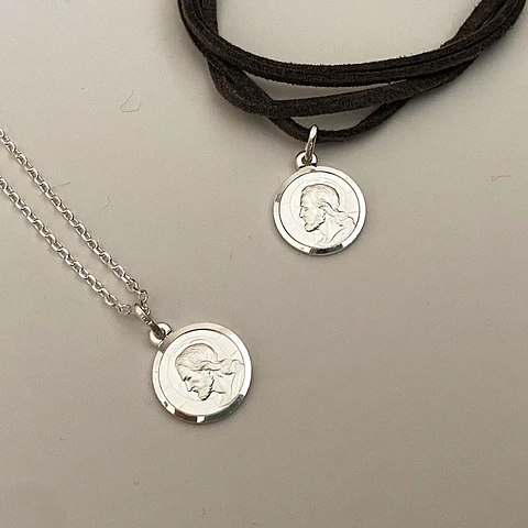 colgante jesús | PLATA