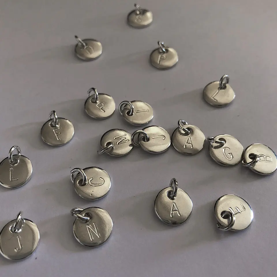colgantes letras redondo | PLATA 1