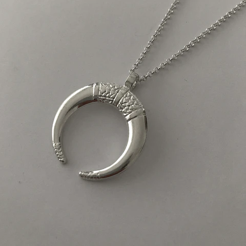 colgante luna invertida | PLATA
