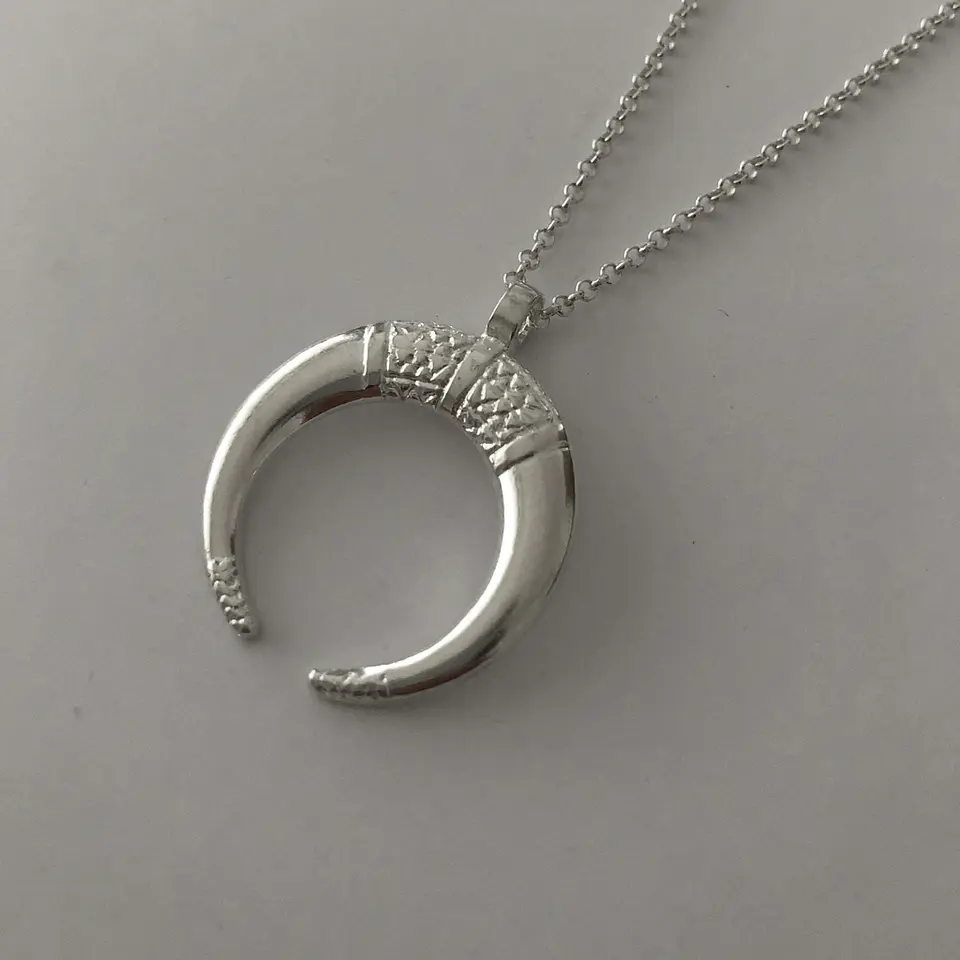 colgante luna invertida | PLATA 2