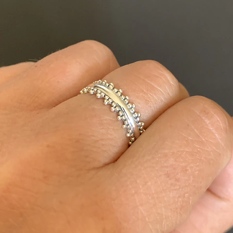anillo argolla puntitos | PLATA