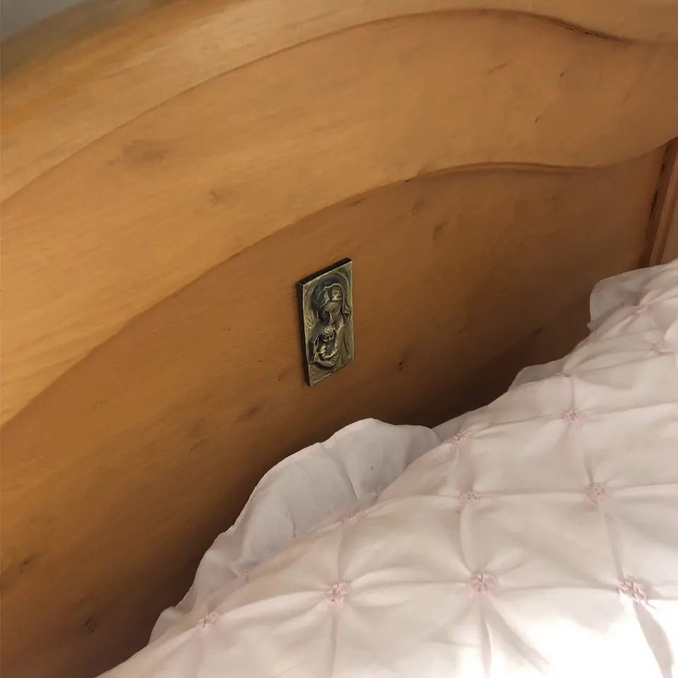 DETENTES PUERTA VIRGEN Y NIÑO 3