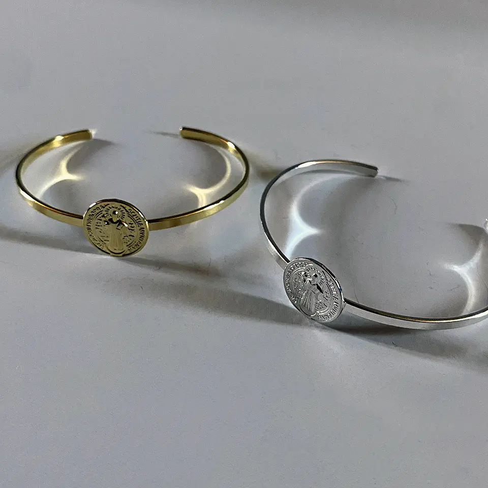 ESCLAVAS SAN BENITO | ENCHAPE ORO Y ENCHAPE PLATA 1