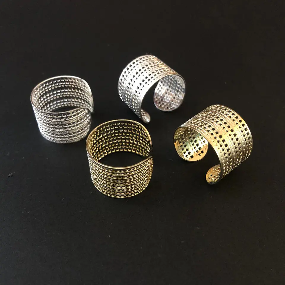 ANILLO CALADO CLARA | ENCHAPE ORO Y ENCHAPE PLATA 1