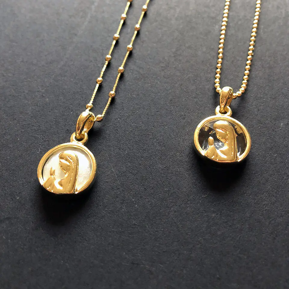 COLGANTES VIRGEN NIÑA S | ENCHAPE ORO Y ENCHAPE PLATA 1