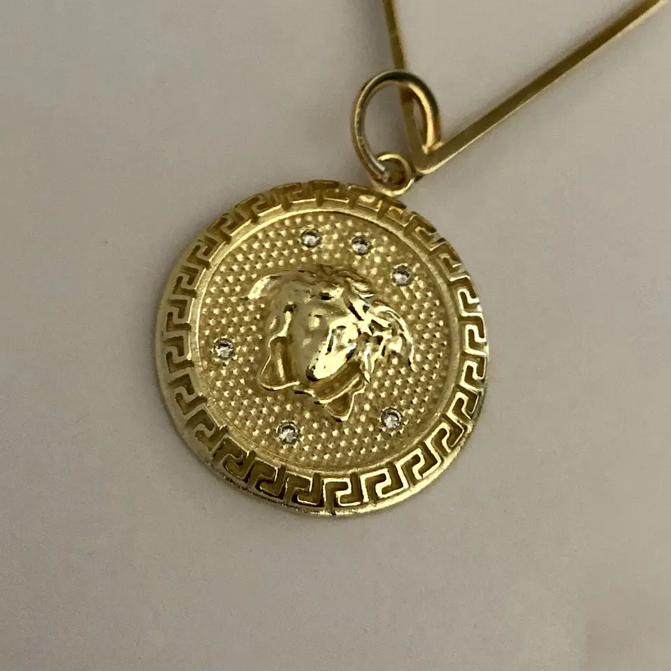 COLGANTE VENUS | ENCHAPE ORO 1
