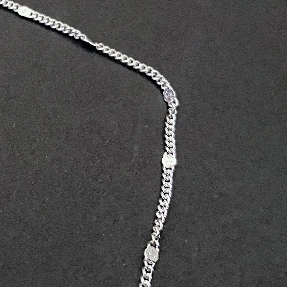 COLLAR CADENA CRISP | BAÑO PLATA 3