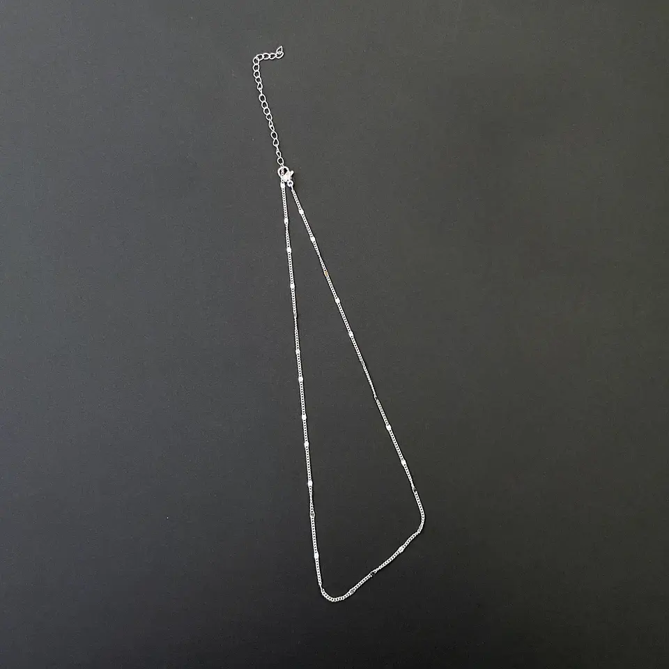 COLLAR CADENA CRISP | BAÑO PLATA 2