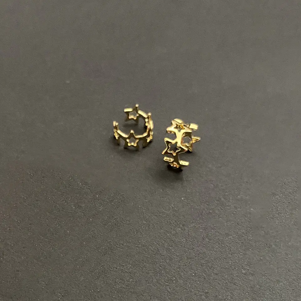 EAR CUFF ESTRELLAS | BAÑO ORO 1