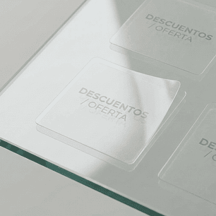 STICKERS TRANSPARENTE CUADRADA