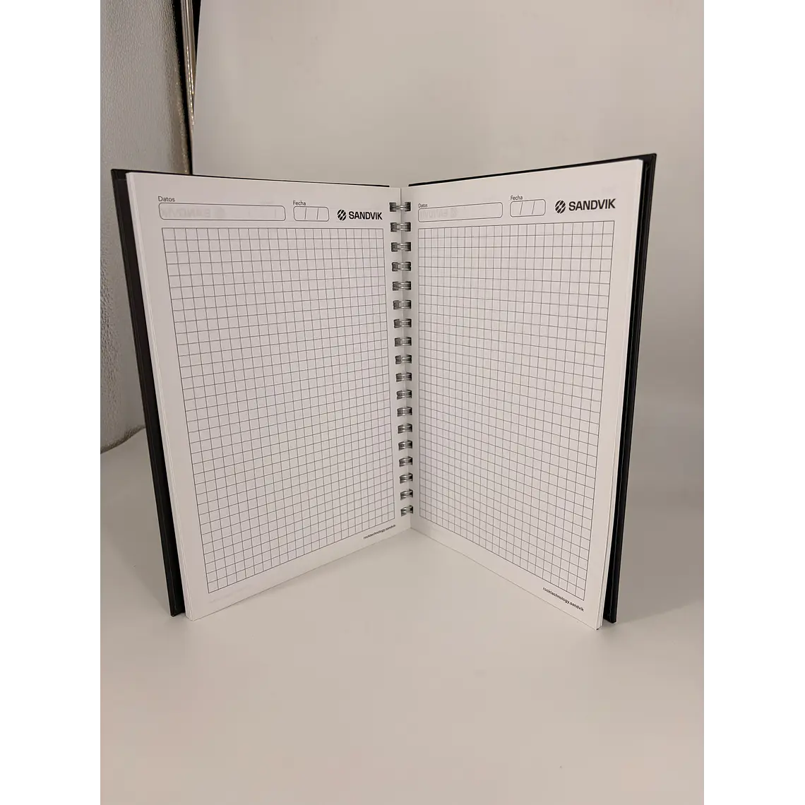 CUADERNOS TAPA DURA 14X21 CM 4