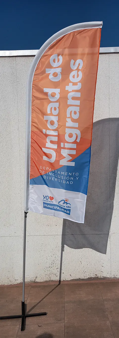 Bnadera tipo Vela Municipalidad Puente Alto